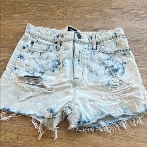 Hudson  Blue and White Distressed Jean Shorts size 29